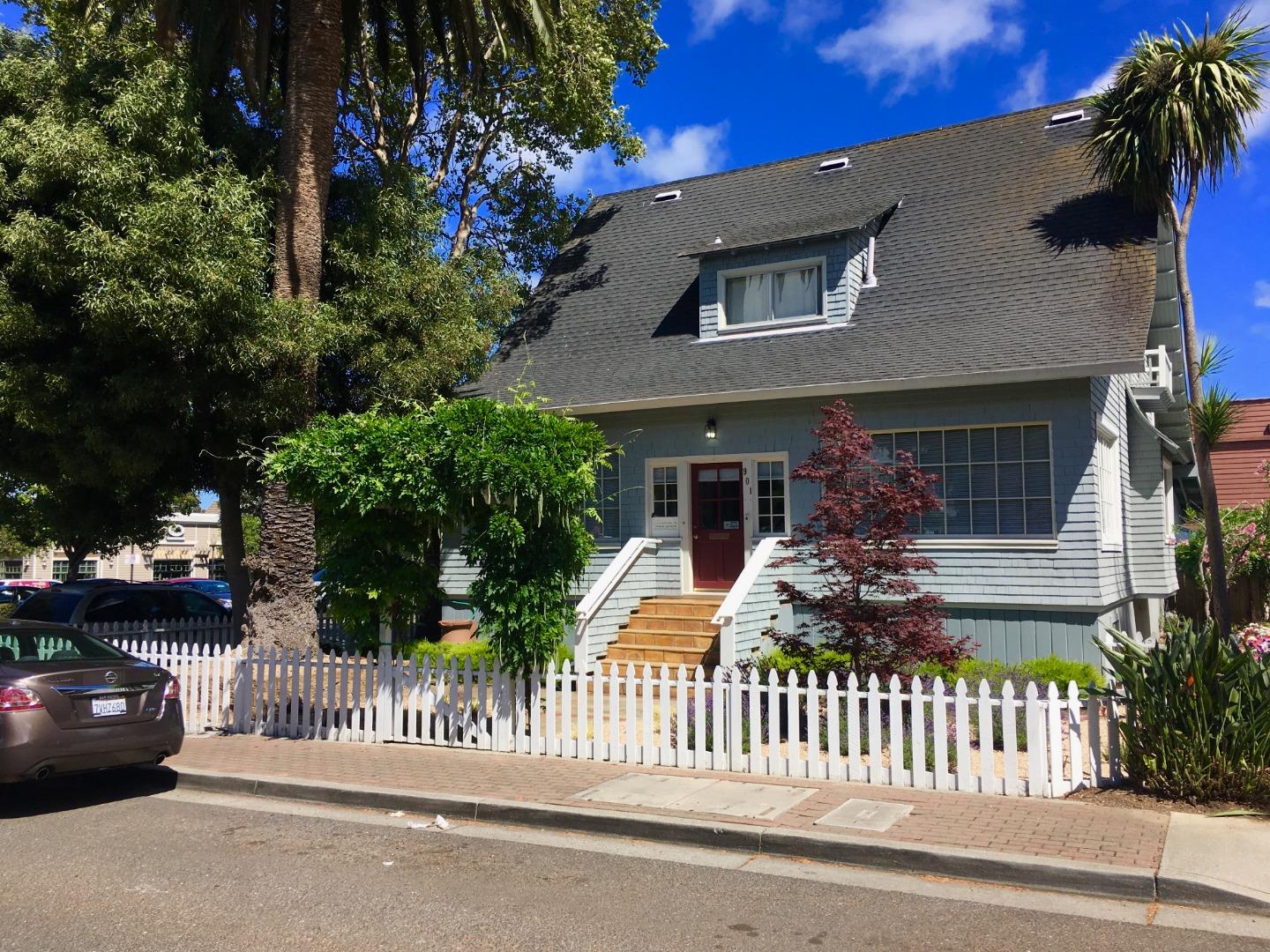 901 Waltermire St Belmont