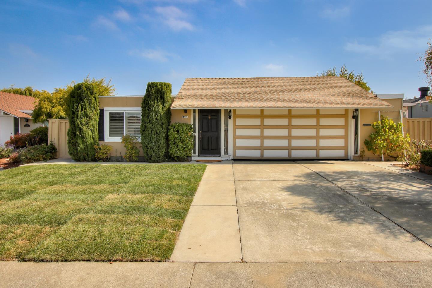 241 Mainsail Ct Foster City